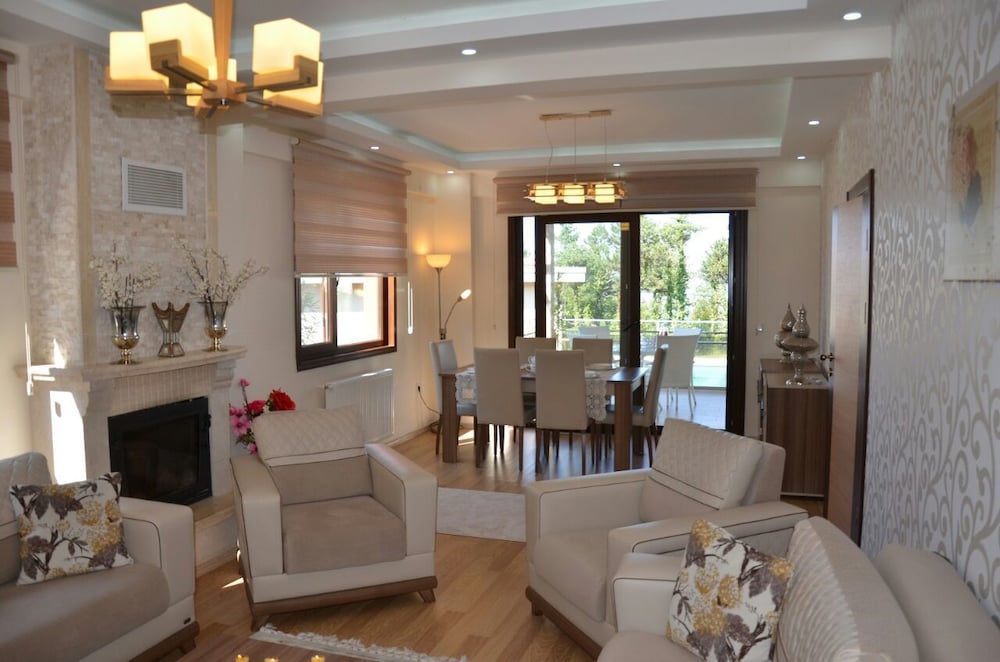Al Nawras Resort 41/66