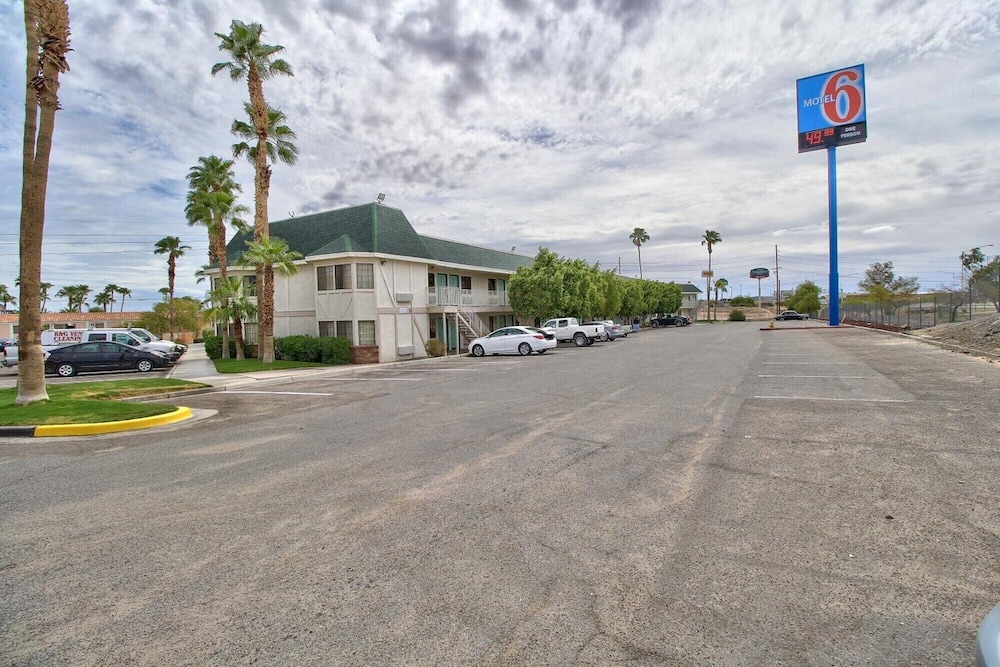 Motel6 Yuma, AZ - East 55/66