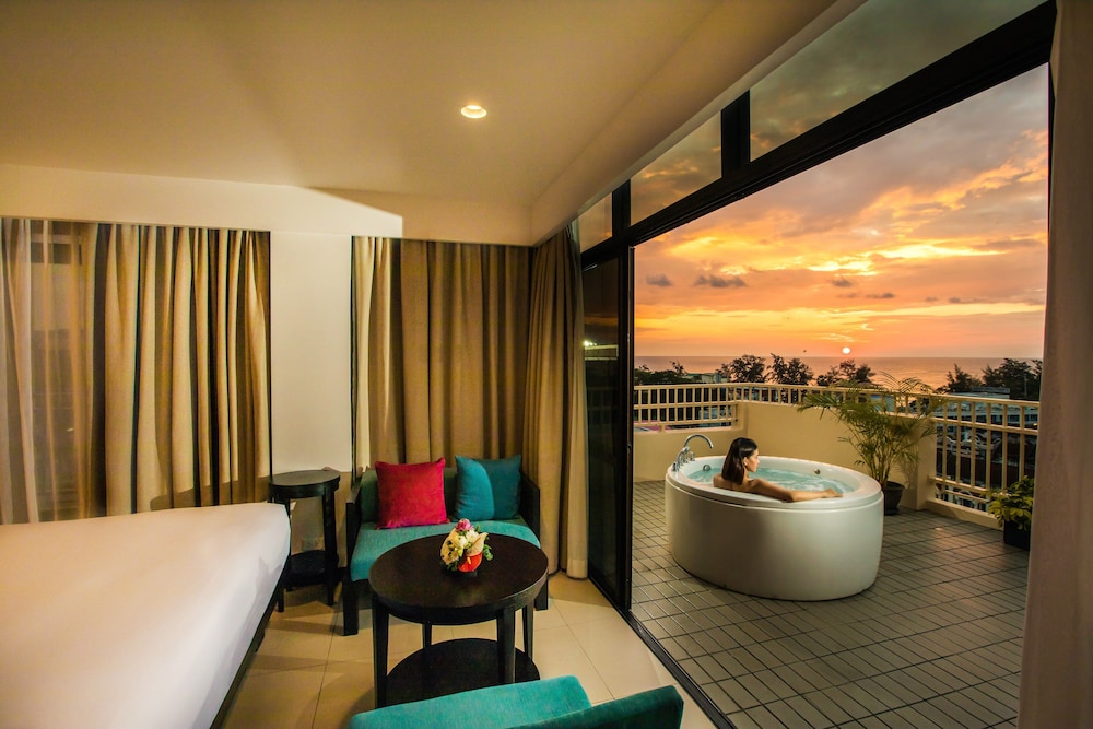 Centara Karon Resort Phuket 75/85