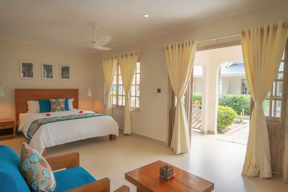 Villas De Mer Hotel 30/71