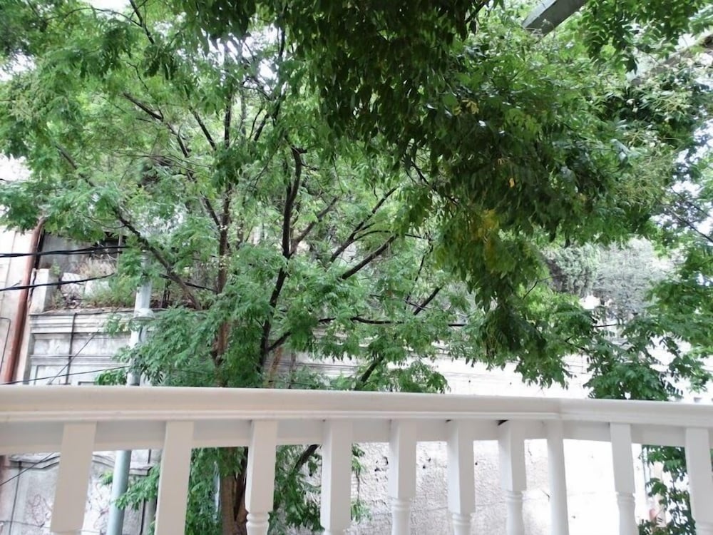 Hotel Iveria 33/50