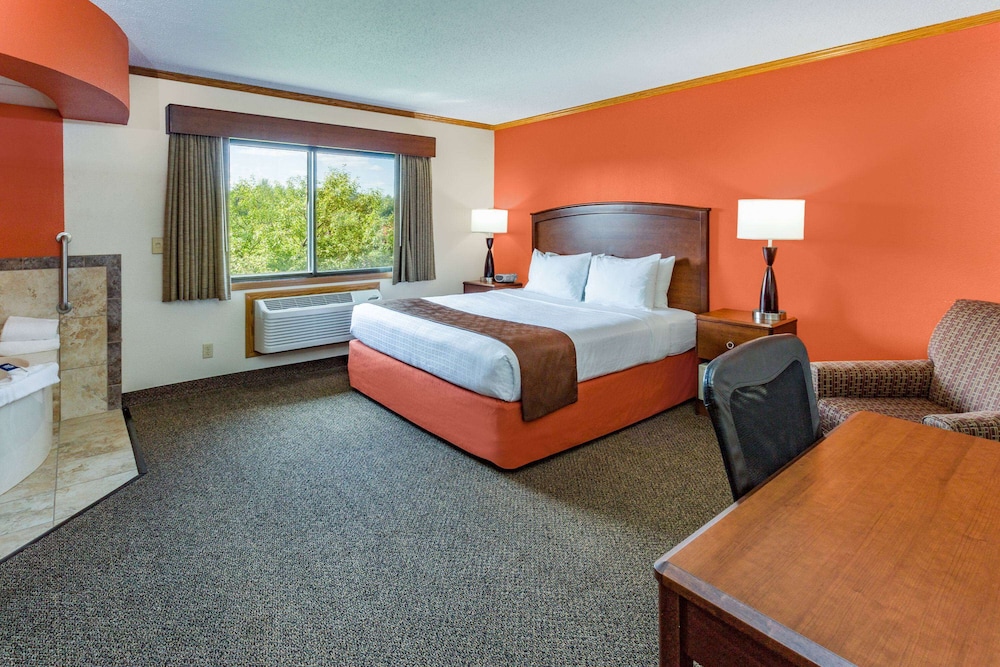 AmericInn by Wyndham Virginia 13/47