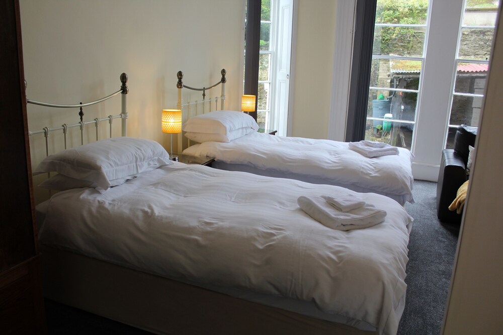 The Darnley Hotel 14/50