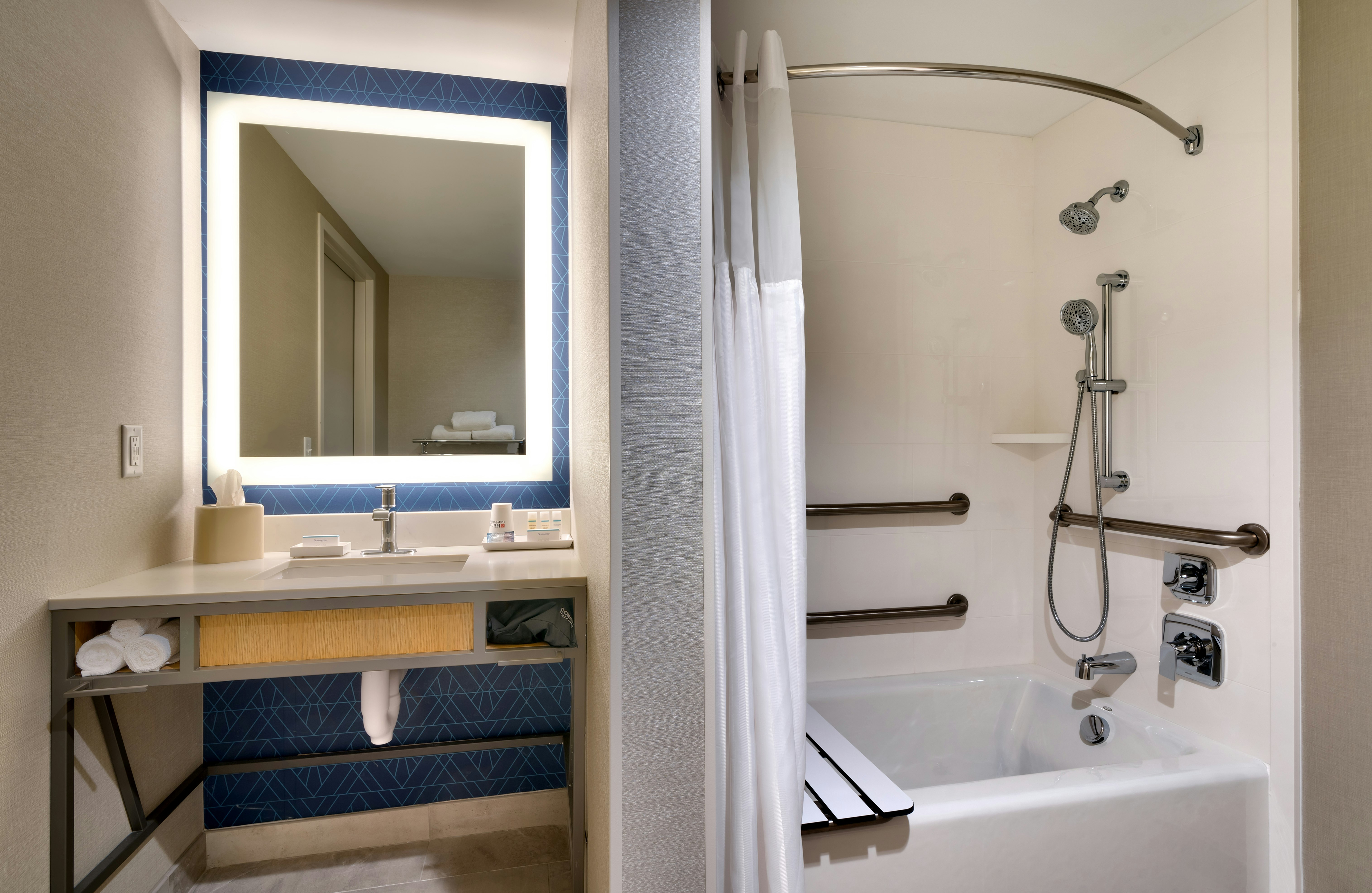 غرفة بسريرين كوين لذوي الإعاقة، Hilton Garden Inn Bozeman 2/3