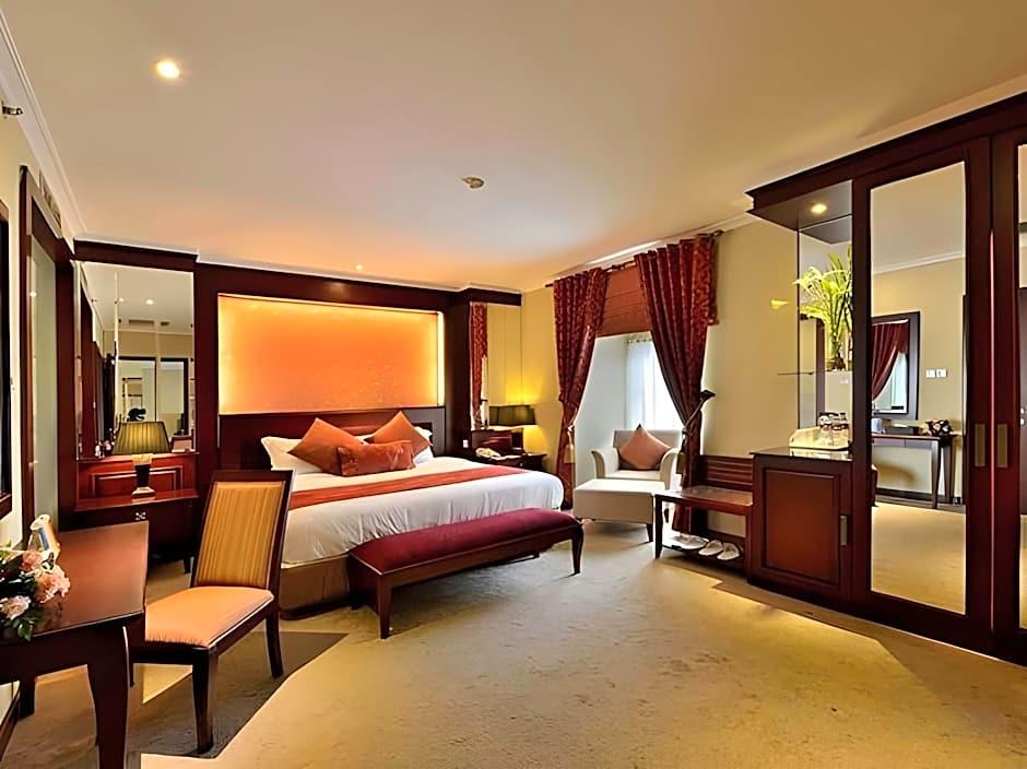 Hotel Dafam Semarang 24/47
