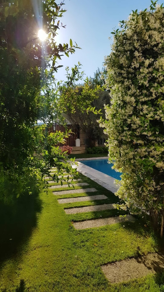 Peremere Alacati Hotel 37/50