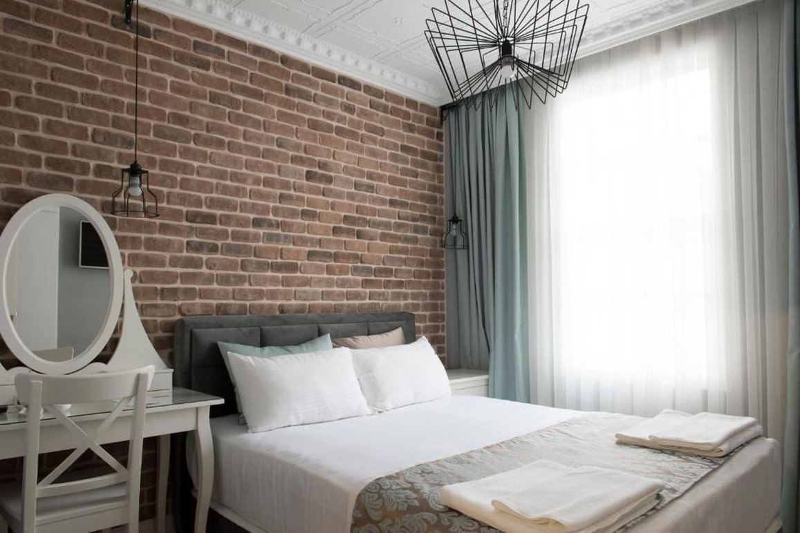 Luna Boutique Hotel 12/19