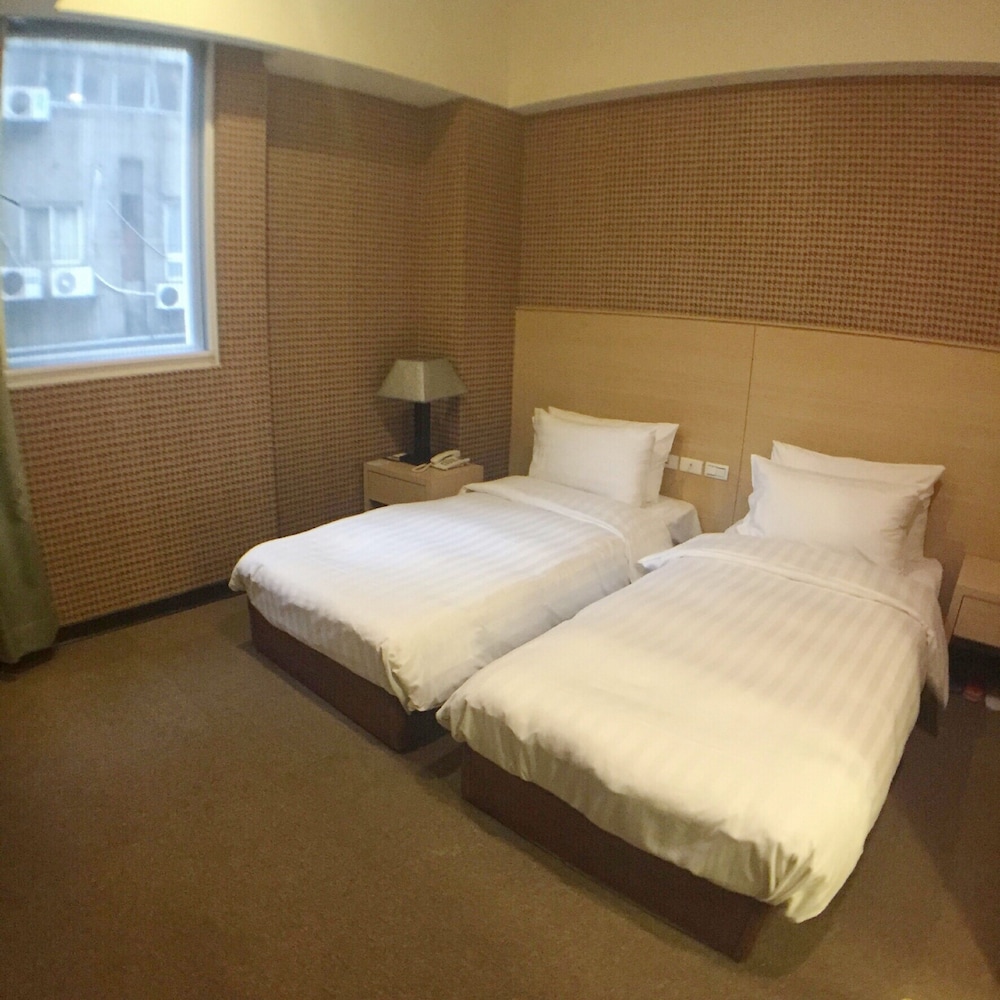Royal Hotel 17/33