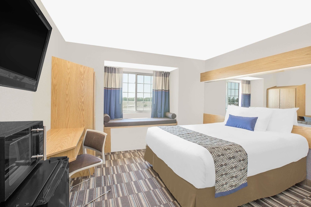Microtel Inn Suites Ames 13/38