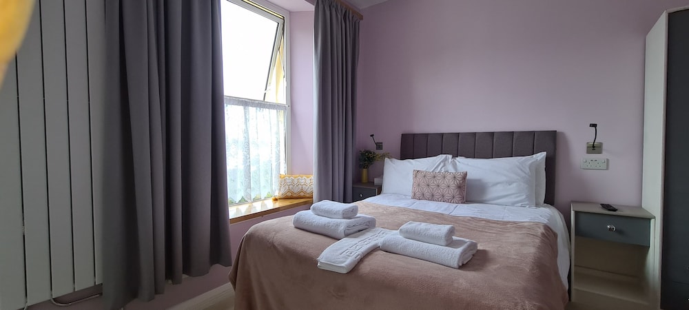 The Torland Hotel 15/50