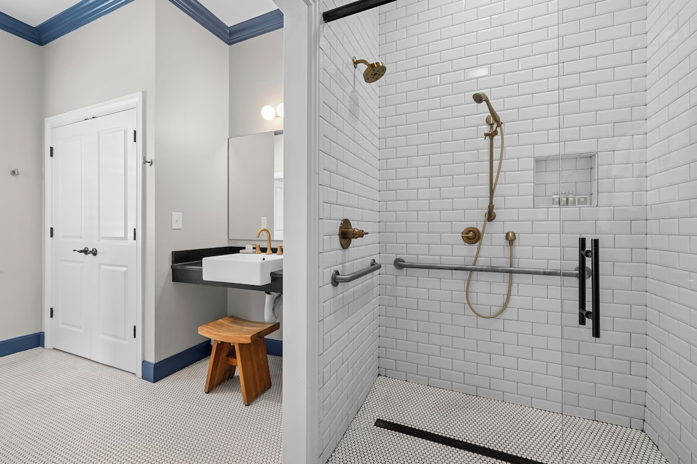 Germantown Inn 26/50