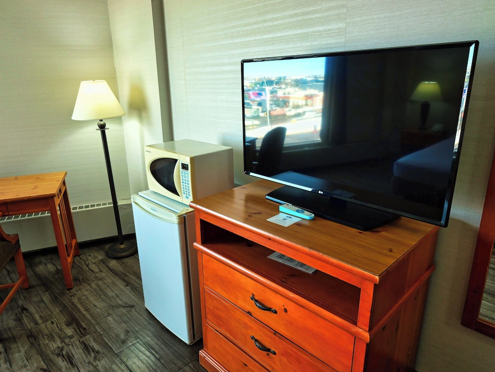 Continental Inn And Suites 41/50