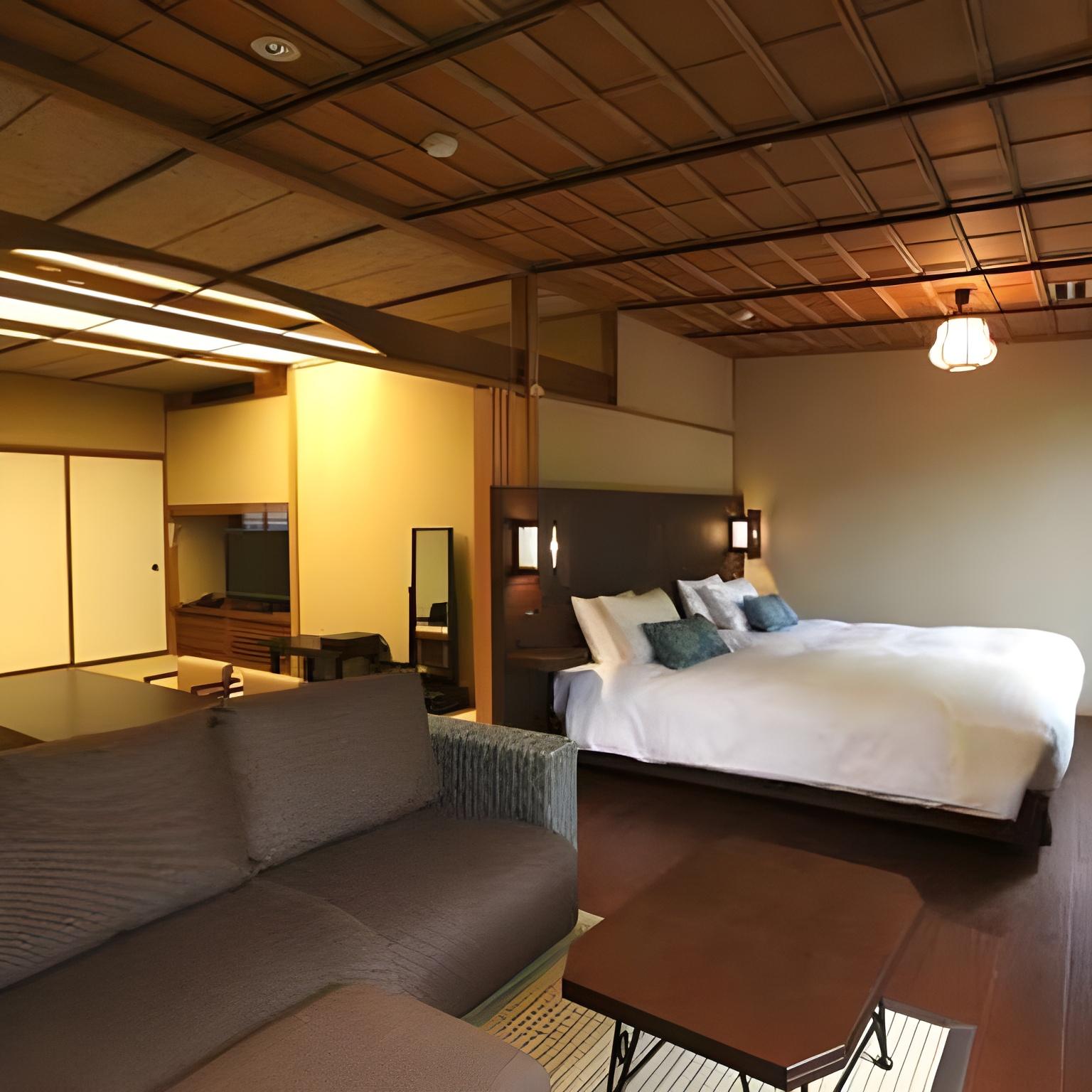 Japanese Western, Twin Beds, West Wing