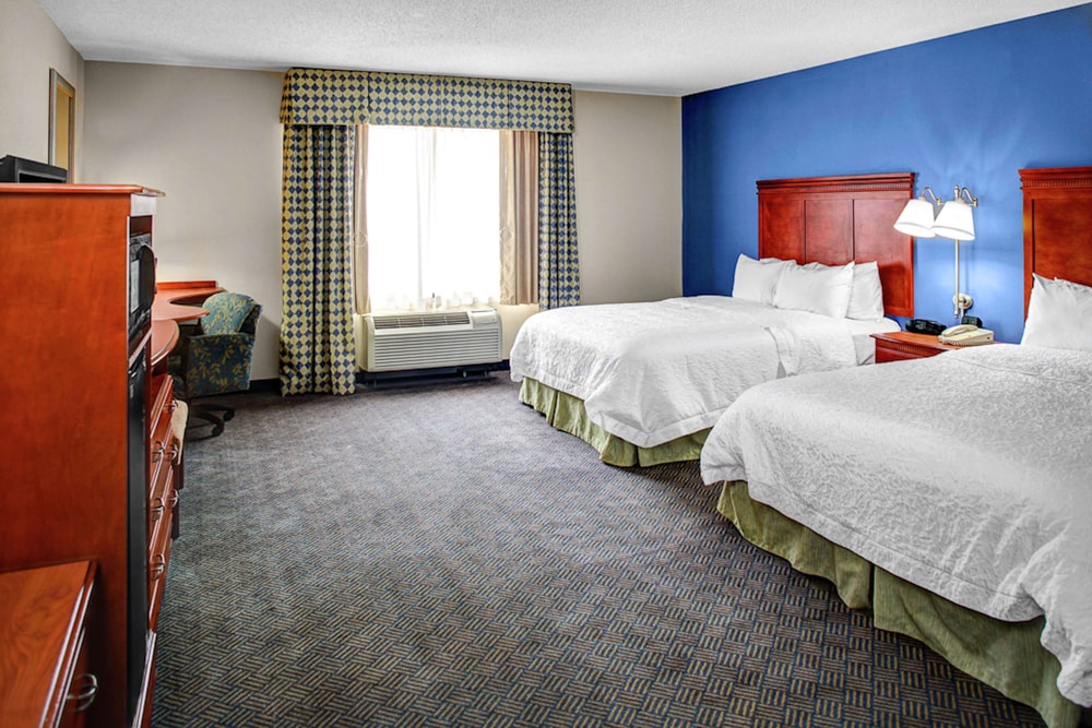 Hampton Inn Coldwater 13/40