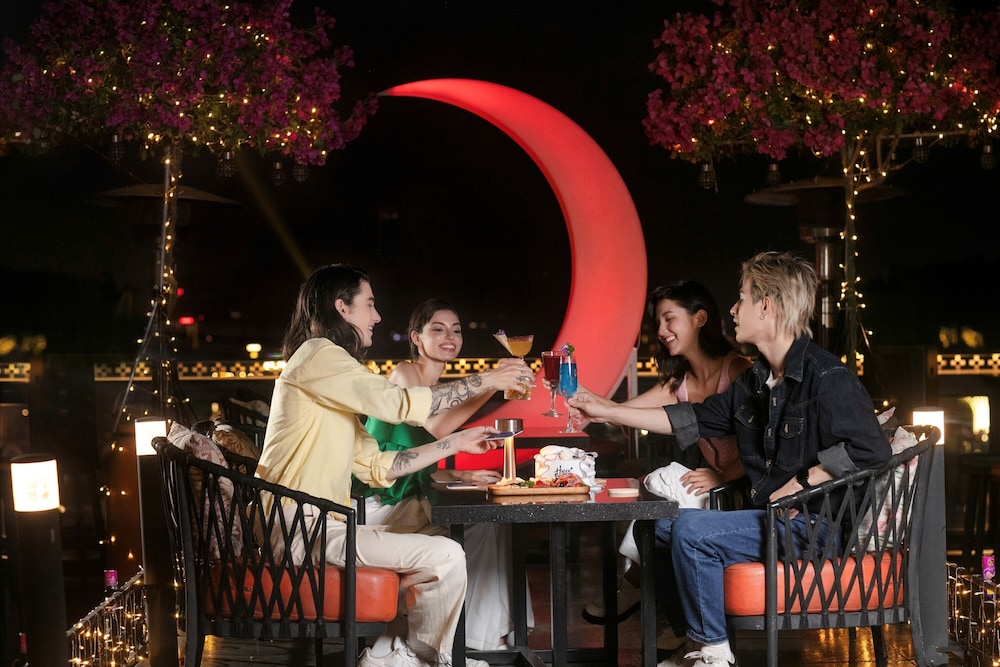 Aurora Premium Hotel and Spa (ex Delicacy Central Hotel and Spa) 39/48