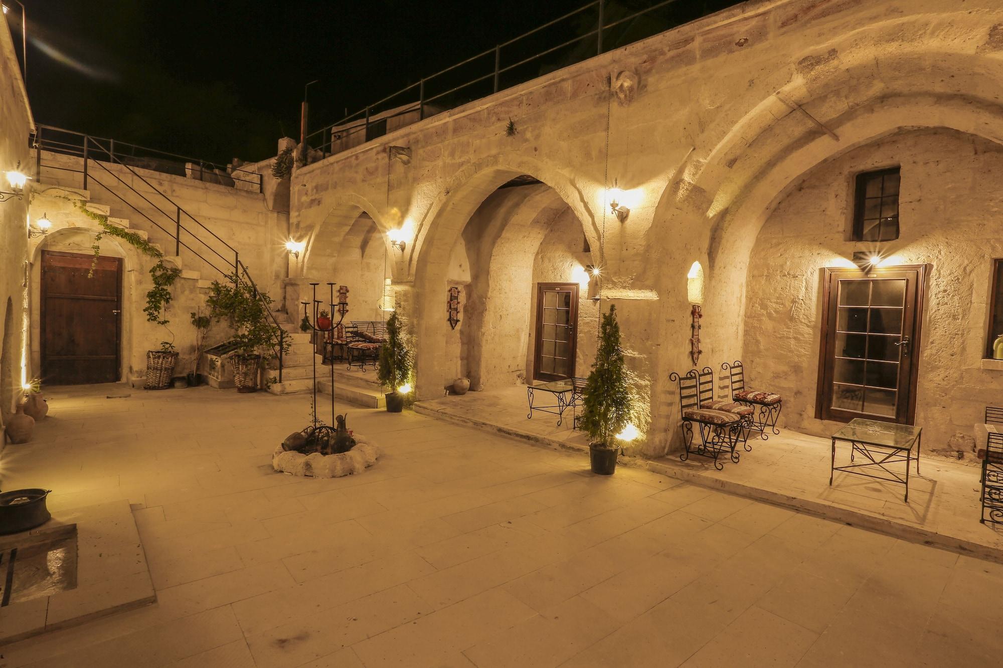 Harkasos Cave Hotel 33/39
