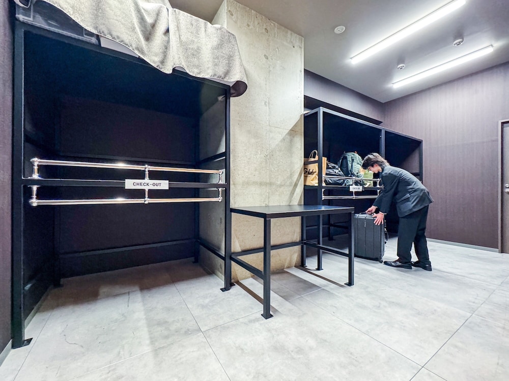 Hotel Hillarys Akasaka 4/50