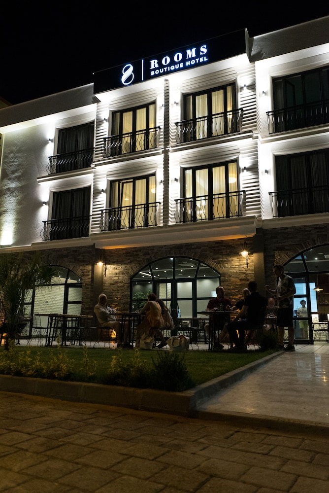 8 Rooms Boutique Hotel 3/50