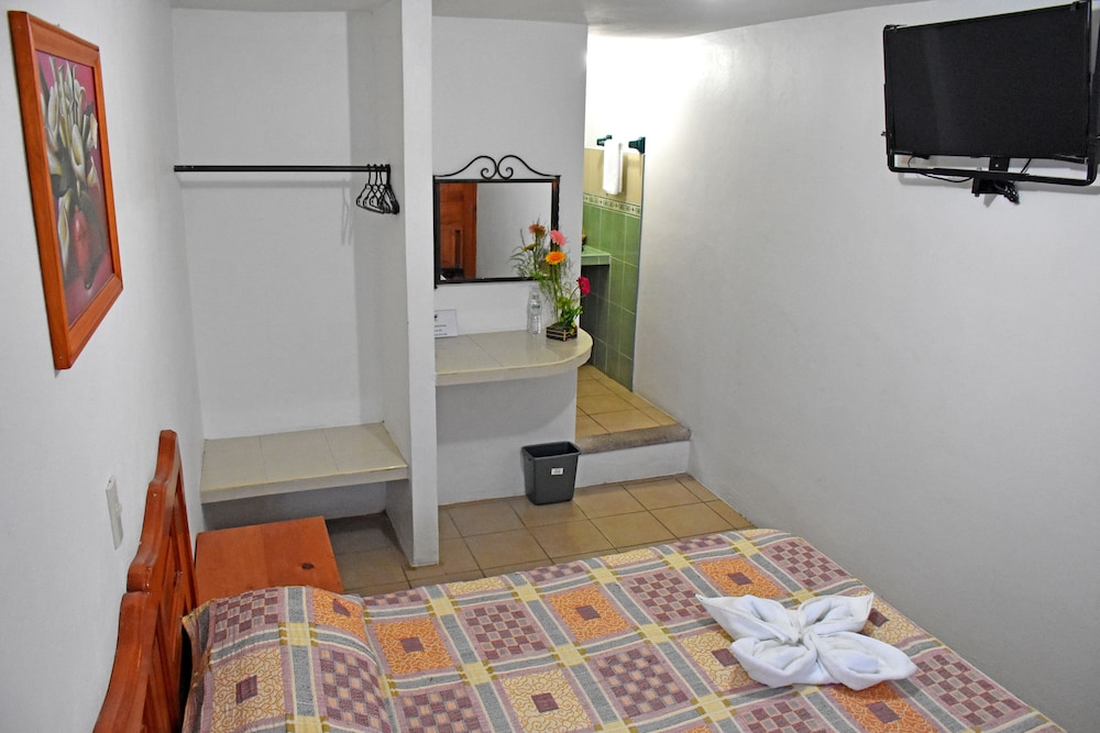 Hotel San Luis 11/55