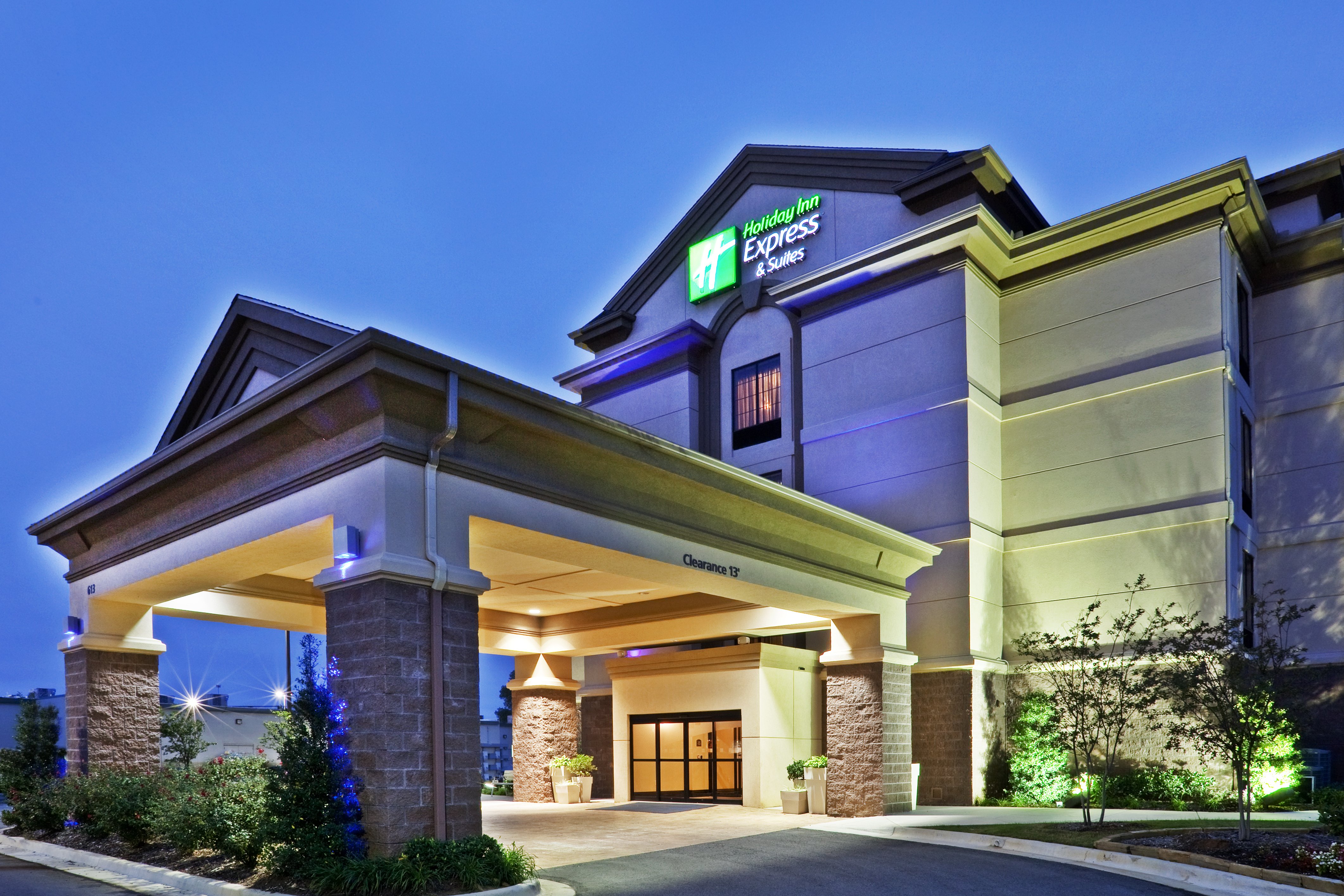 Holiday Inn Express Hotel Suites Durant 1/20