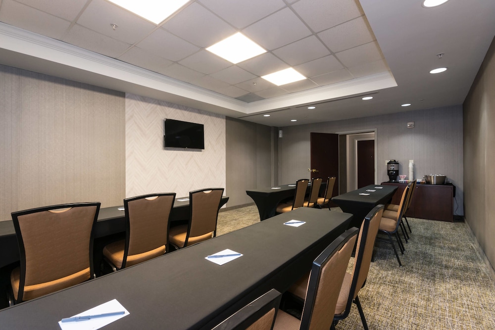 SpringHill Suites by Marriott Charlotte Concord Mills Spdwy 34/36