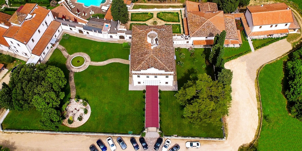 VILLA TOLOMEI HOTEL AND RESORT 68/71