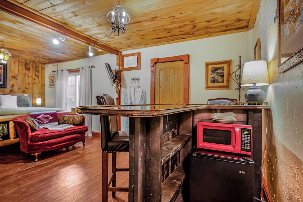 Cliff House Lodge Bed and Breakfast 16/72
