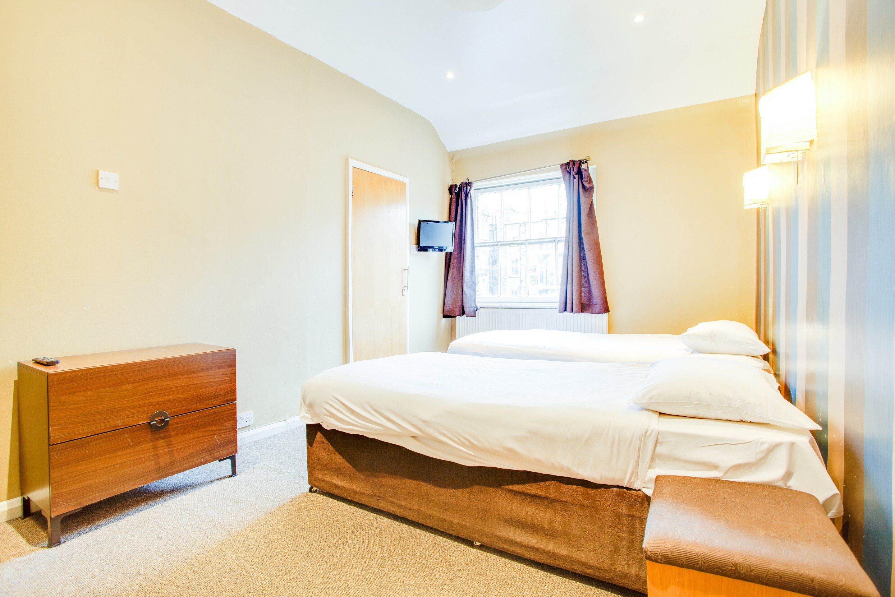 STANDARD, TWIN BEDS