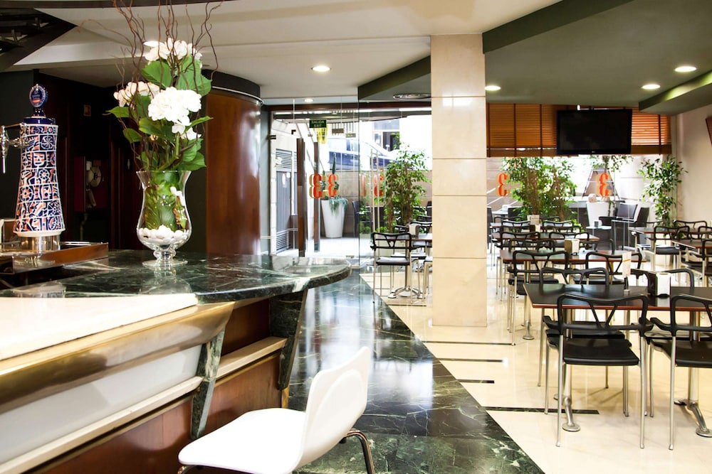 Hotel Sercotel Tres Luces 51/62