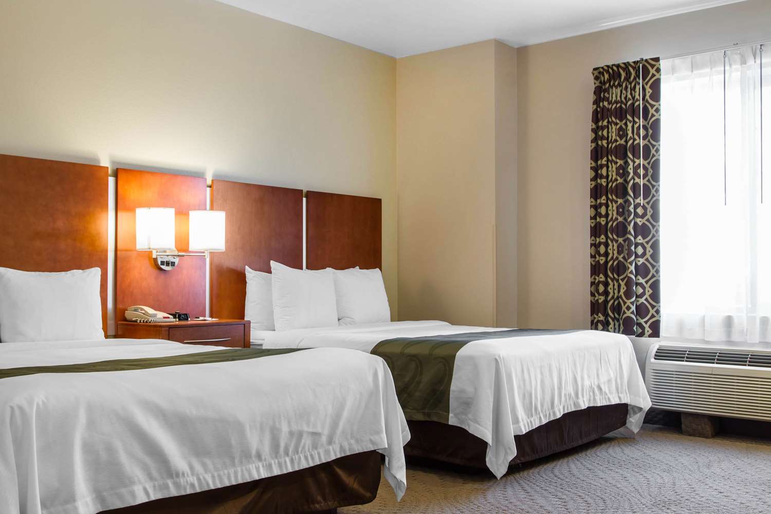 UPGRADE, 2 QUEEN BEDS