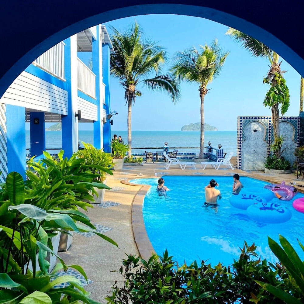 Pearl By The Sea Resort 8/62