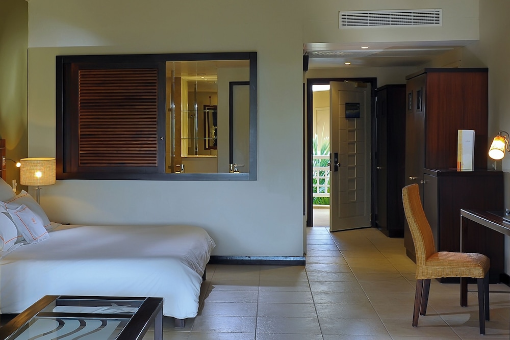 Victoria Beachcomber Resort and Spa 22/54
