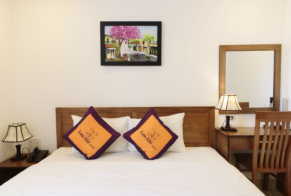 Lan Nhi Hotel 33/54