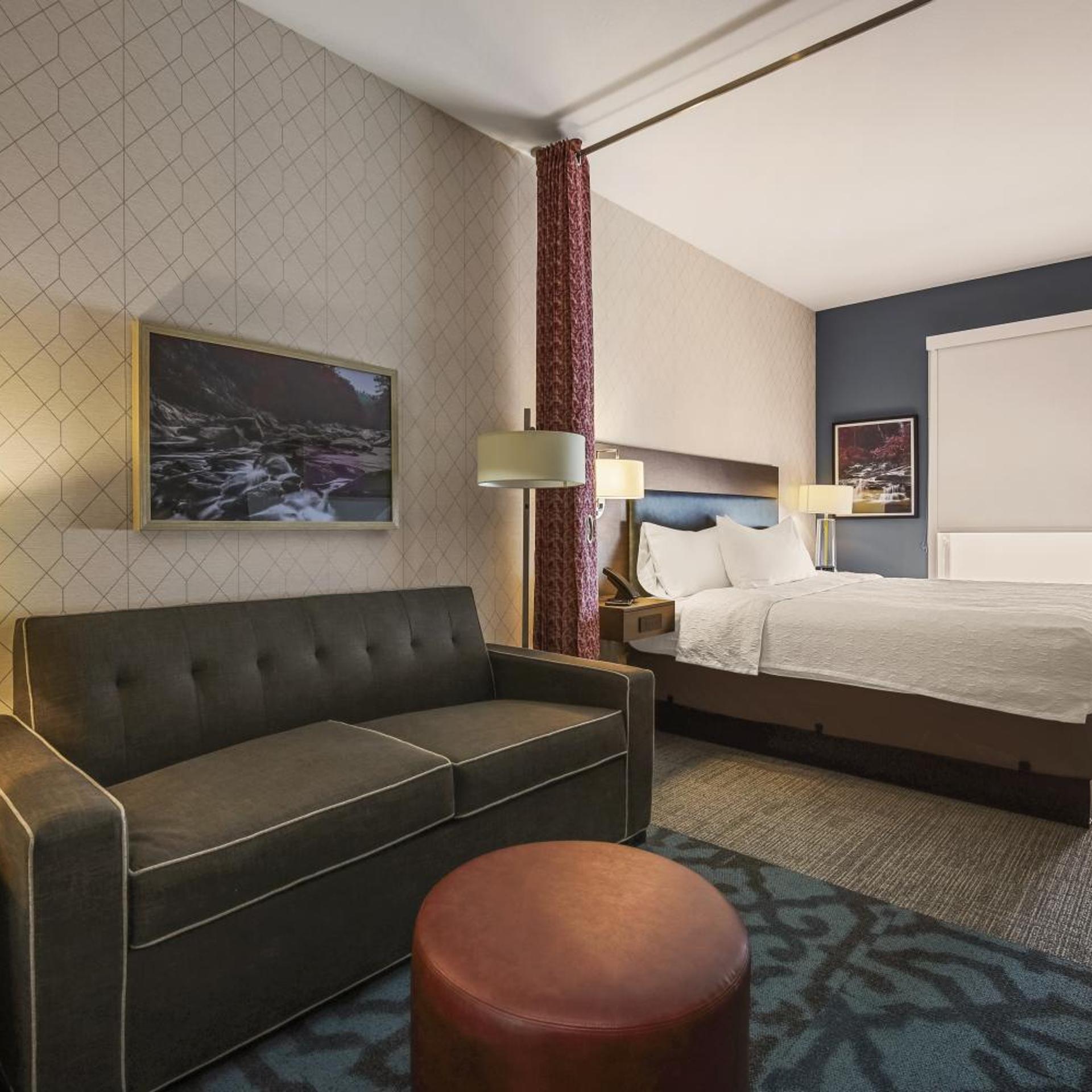 جناح بسرير كينج مع أريكة لذوي الإعاقة، Home2 Suites by Hilton Cookeville 2/3