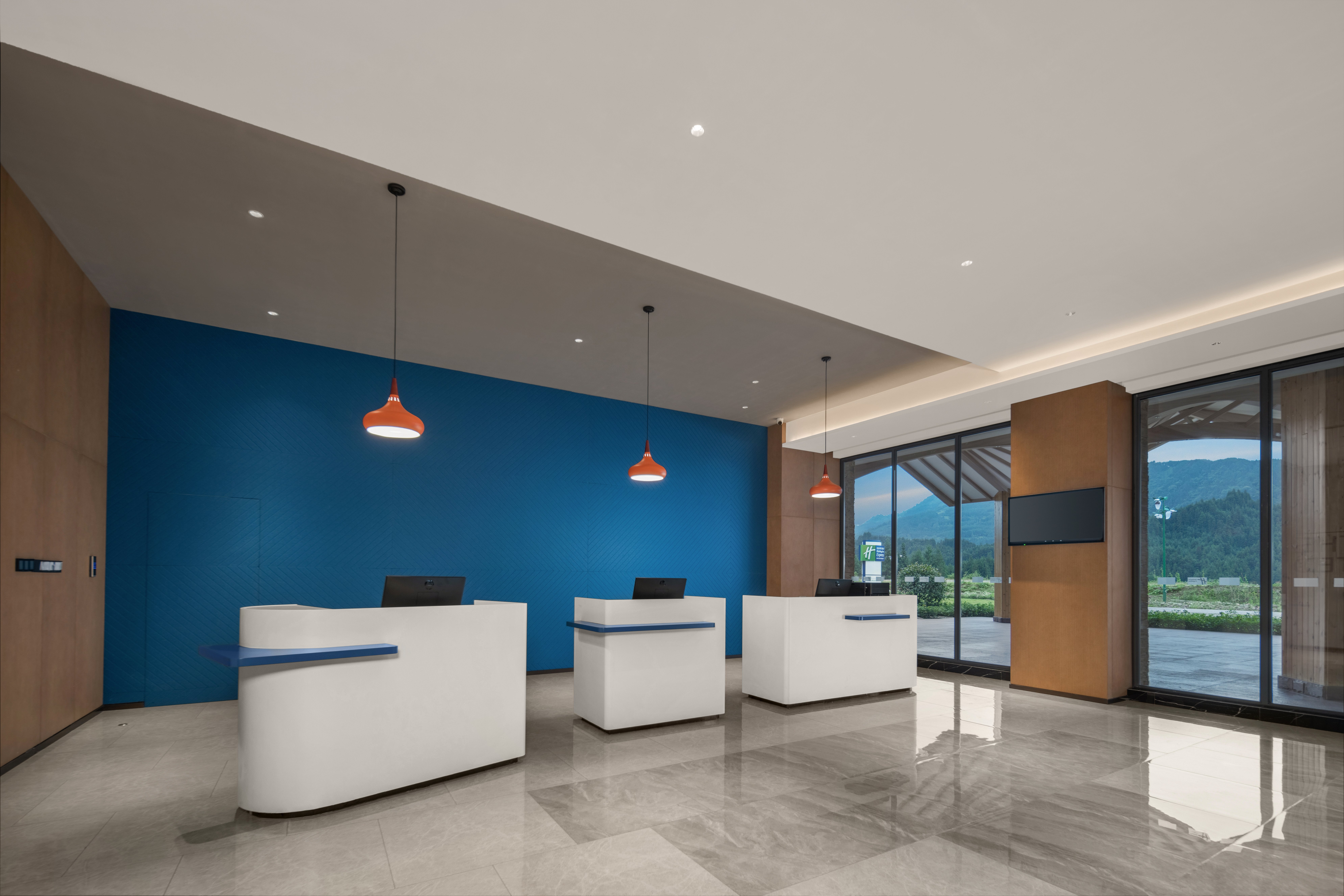 Holiday Inn Express Wawu Mountain 8/40