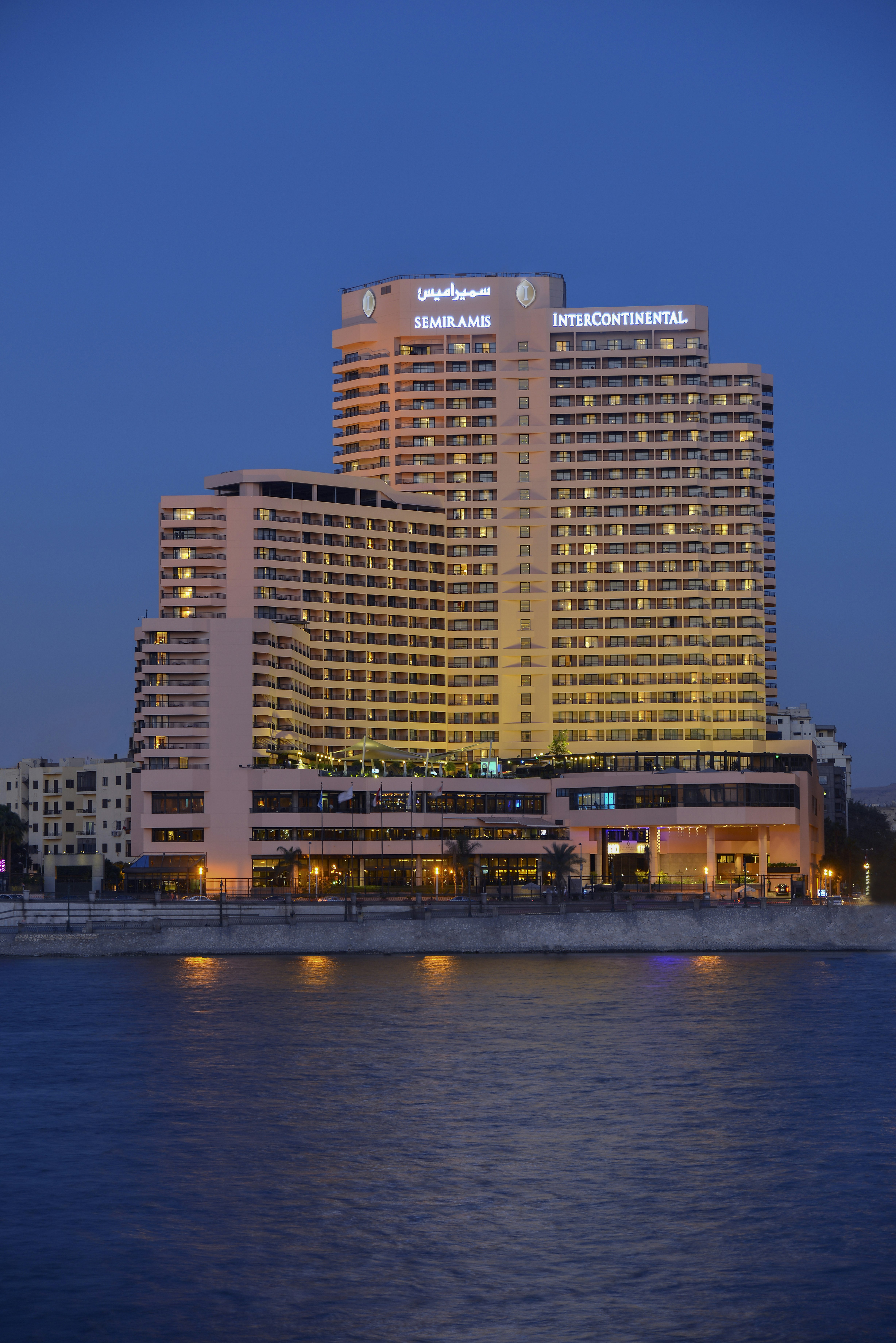 Semiramis Intercontinental Cairo 73/76