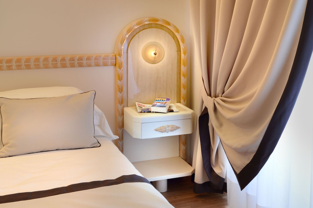 Grand Hotel Vittoria 62/71