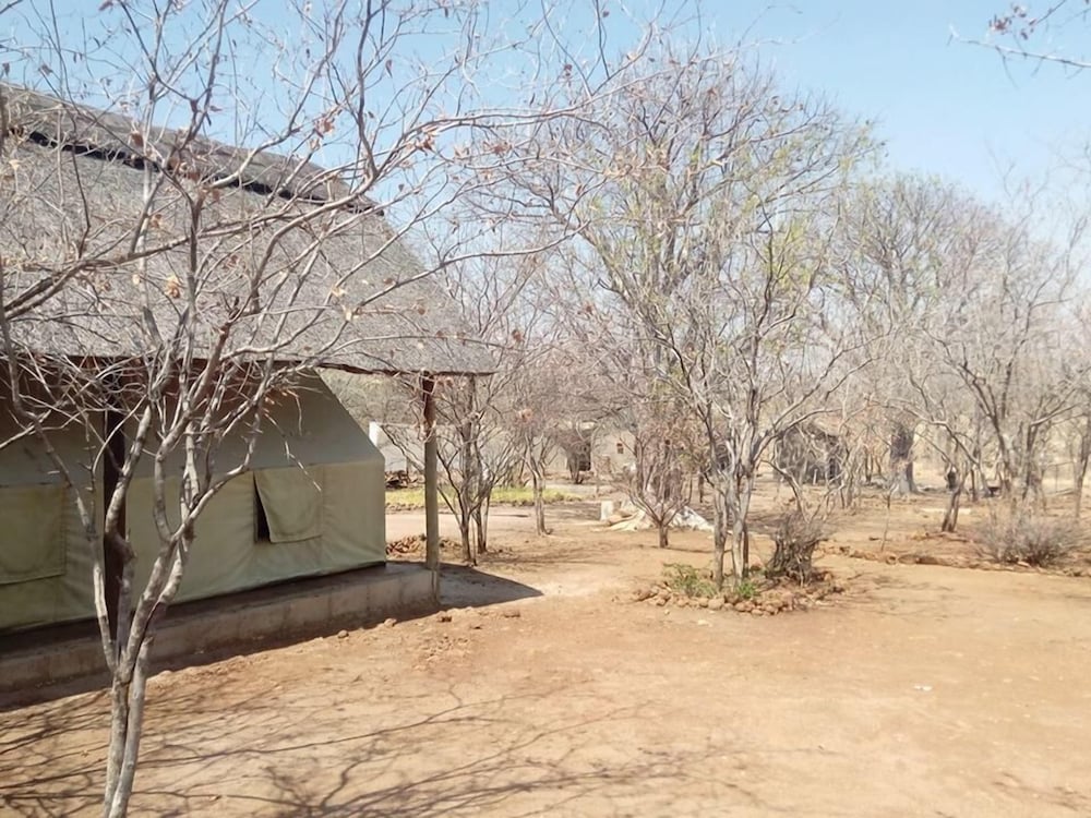 Liya Lodge and Campsite 12/19