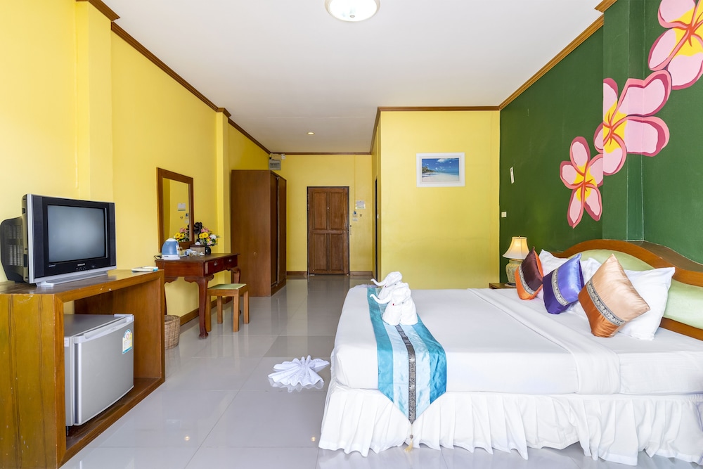 COCONUT BEACH RESORT 16/74
