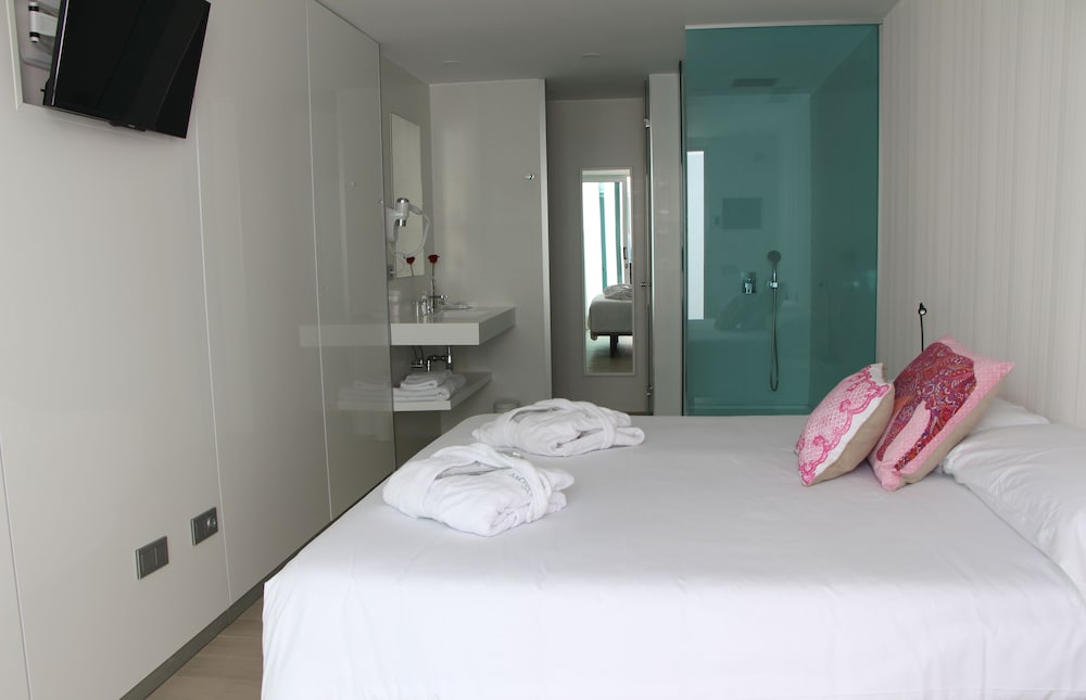 Seven Hotel And Wellness Gay Men Only 15/63