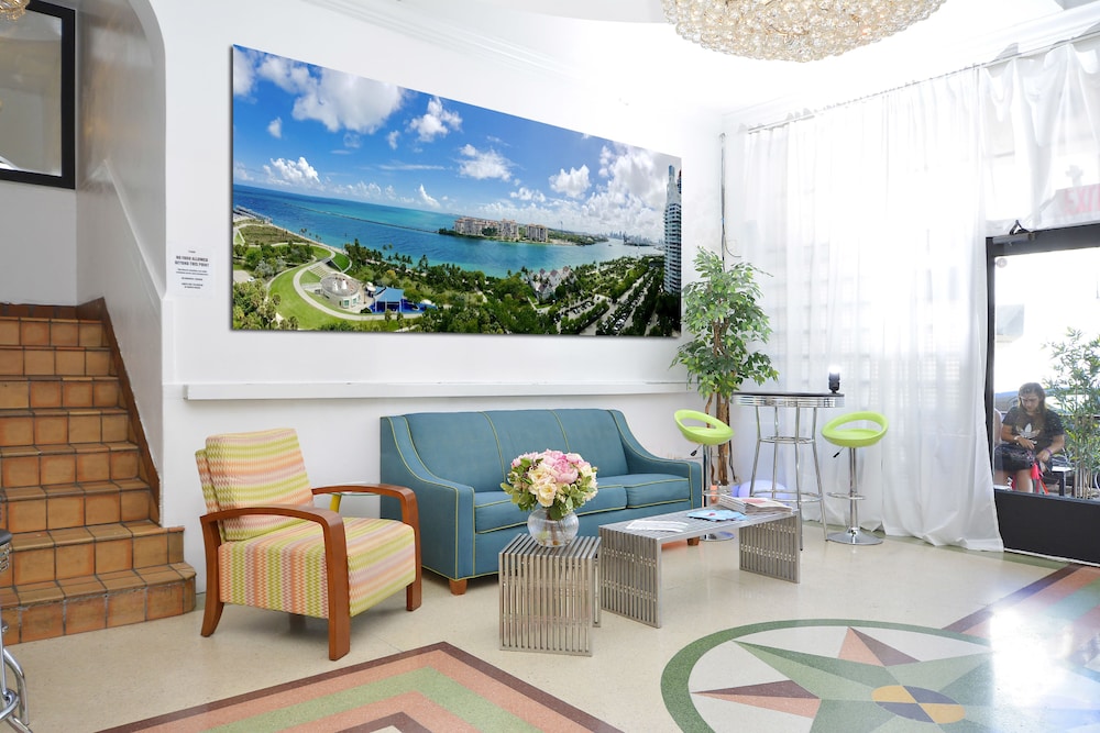 South Beach Rooms and Hostel 31/48