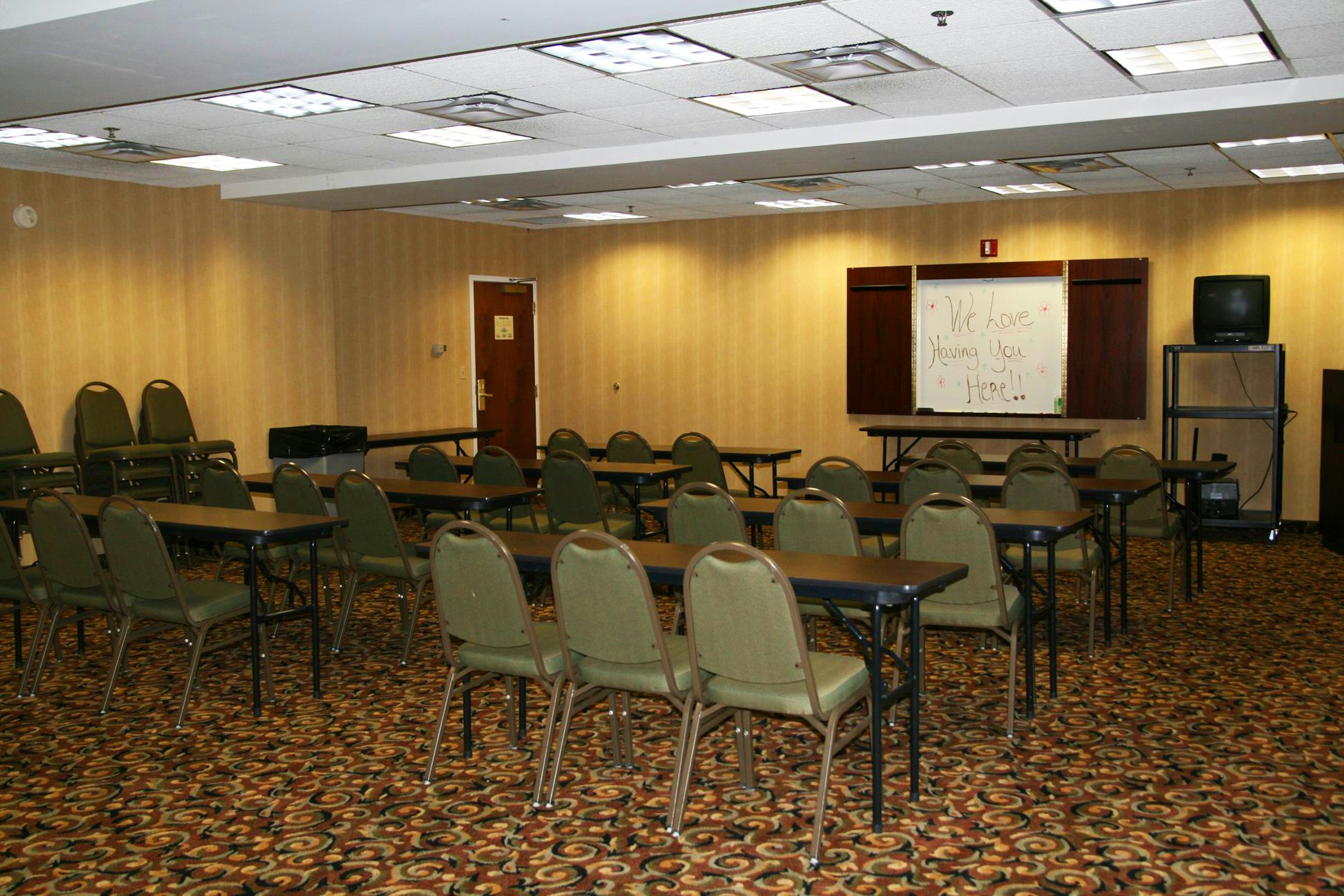 Hampton Inn Adel 34/45