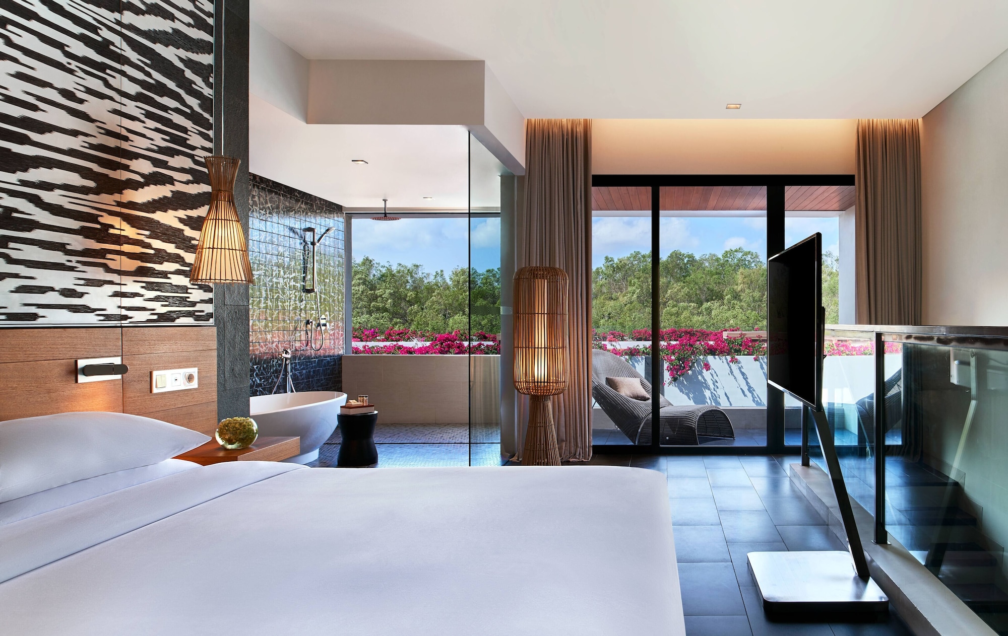 Loft, King Bed, Balcony