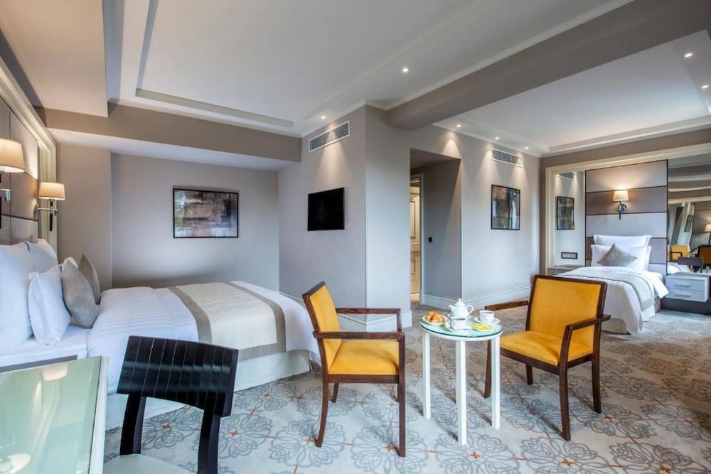 Ambassadori Hotel Tbilisi 62/73