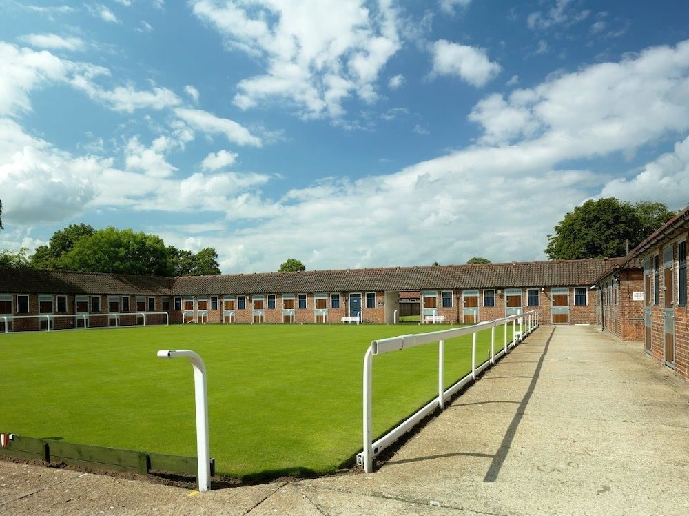 Stableside At York Racecourse 23/50