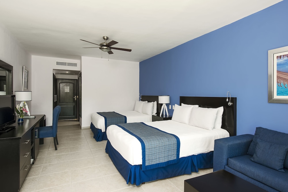 Ocean Blue And Sand Beach Resort - All Inclusive 12/47