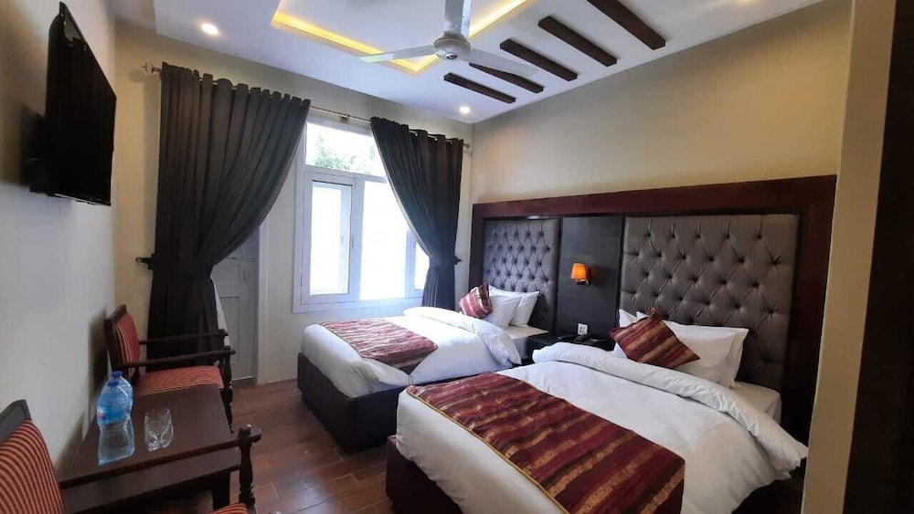 Legend Hotel Hunza 9/17