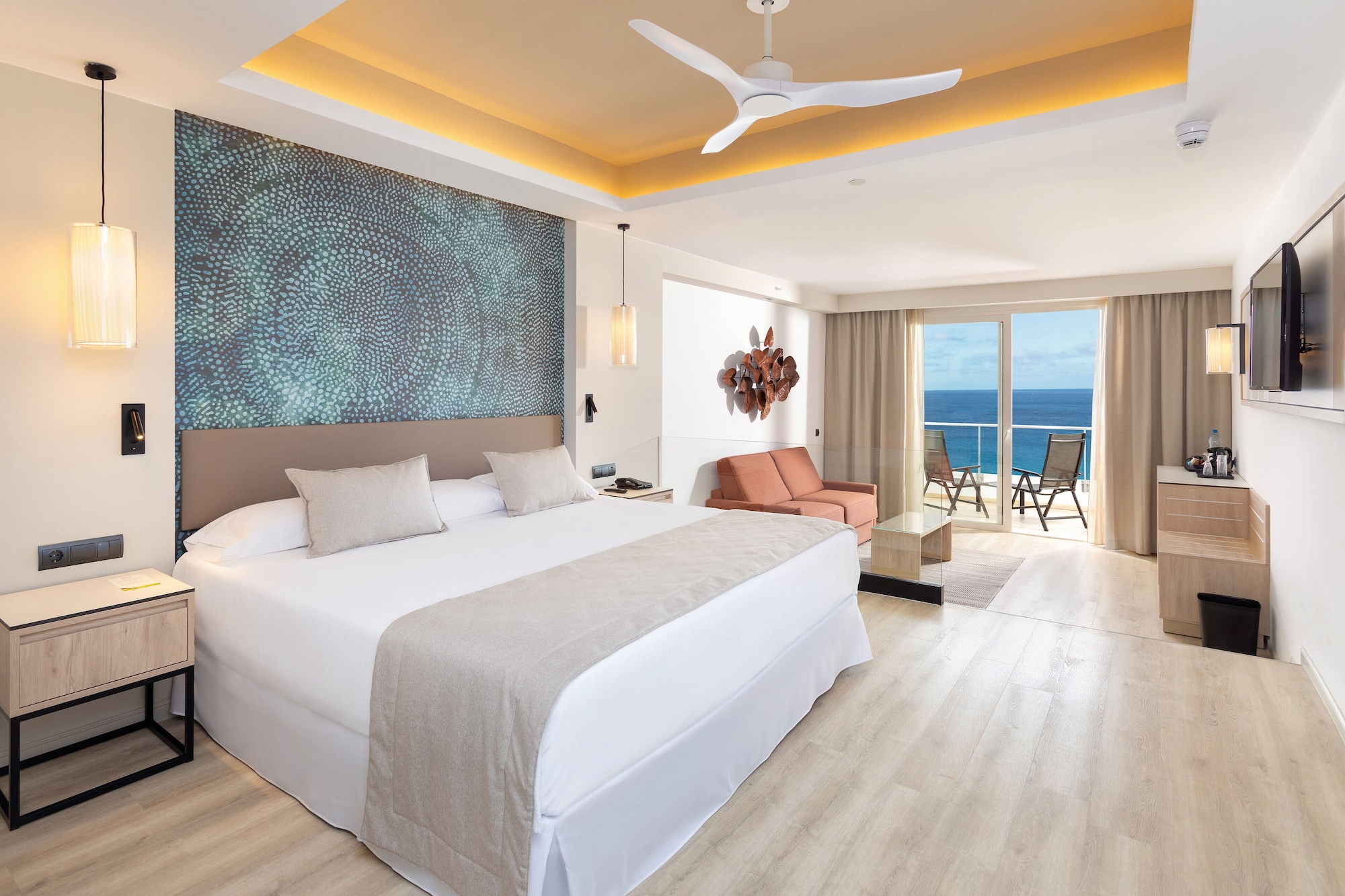 Senior, Suite, Twin Beds, King Bed, Sea View, Balcony