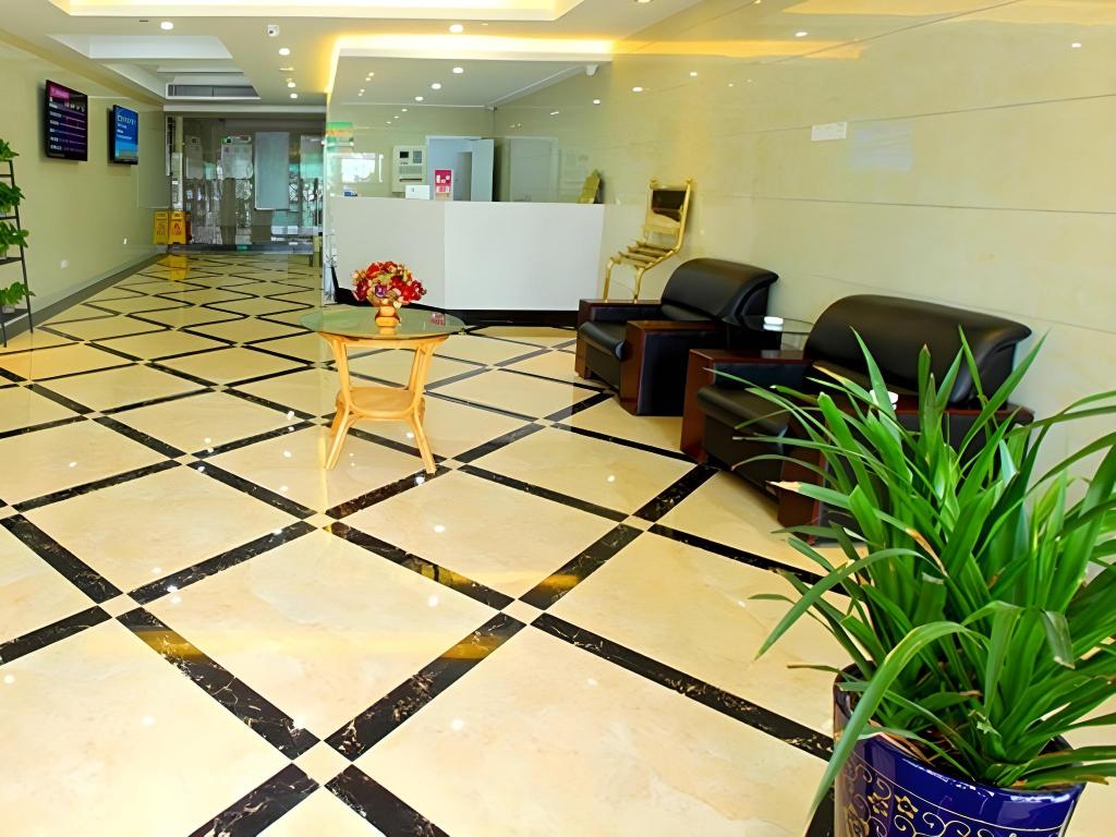 Lobby at Greentree Inn Zhenjiang Science And Technology University Youth Square Express Hotel, ZHENJIANG