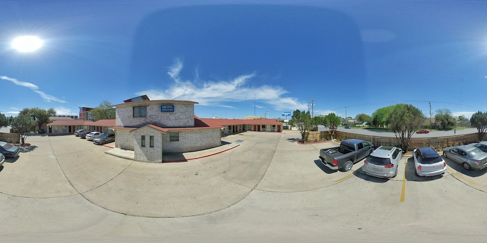 River Inn Motel (ex. Rodeway Inn Downtown) 27/29